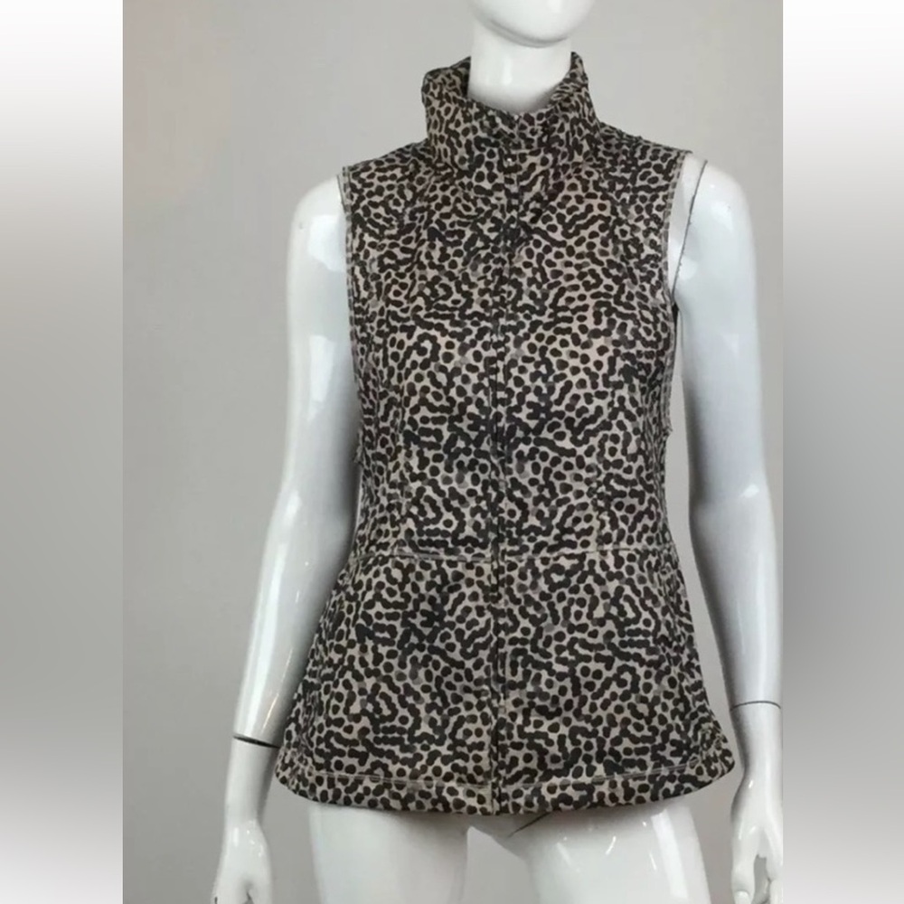 Lululemon hooded vest Dottie tribe size 6